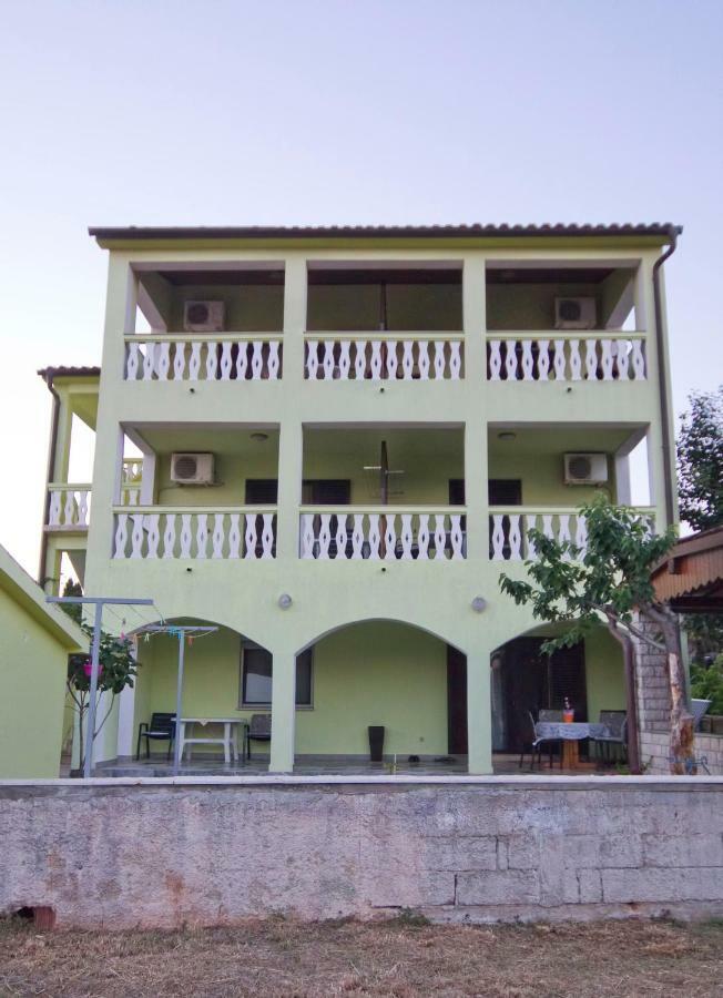 Holiday Home Matosevic Medulin Kültér fotó